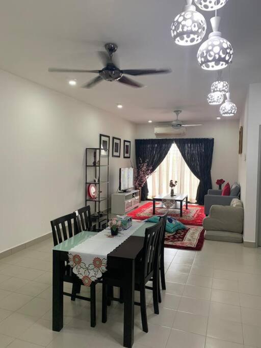 Homestay ชาห์อาลัม ภายนอก รูปภาพ